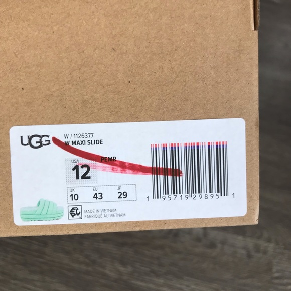 UGG MAXI SLIDE SANDAL - Picture 6 of 6